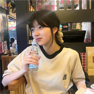 夏威夷冲浪女孩